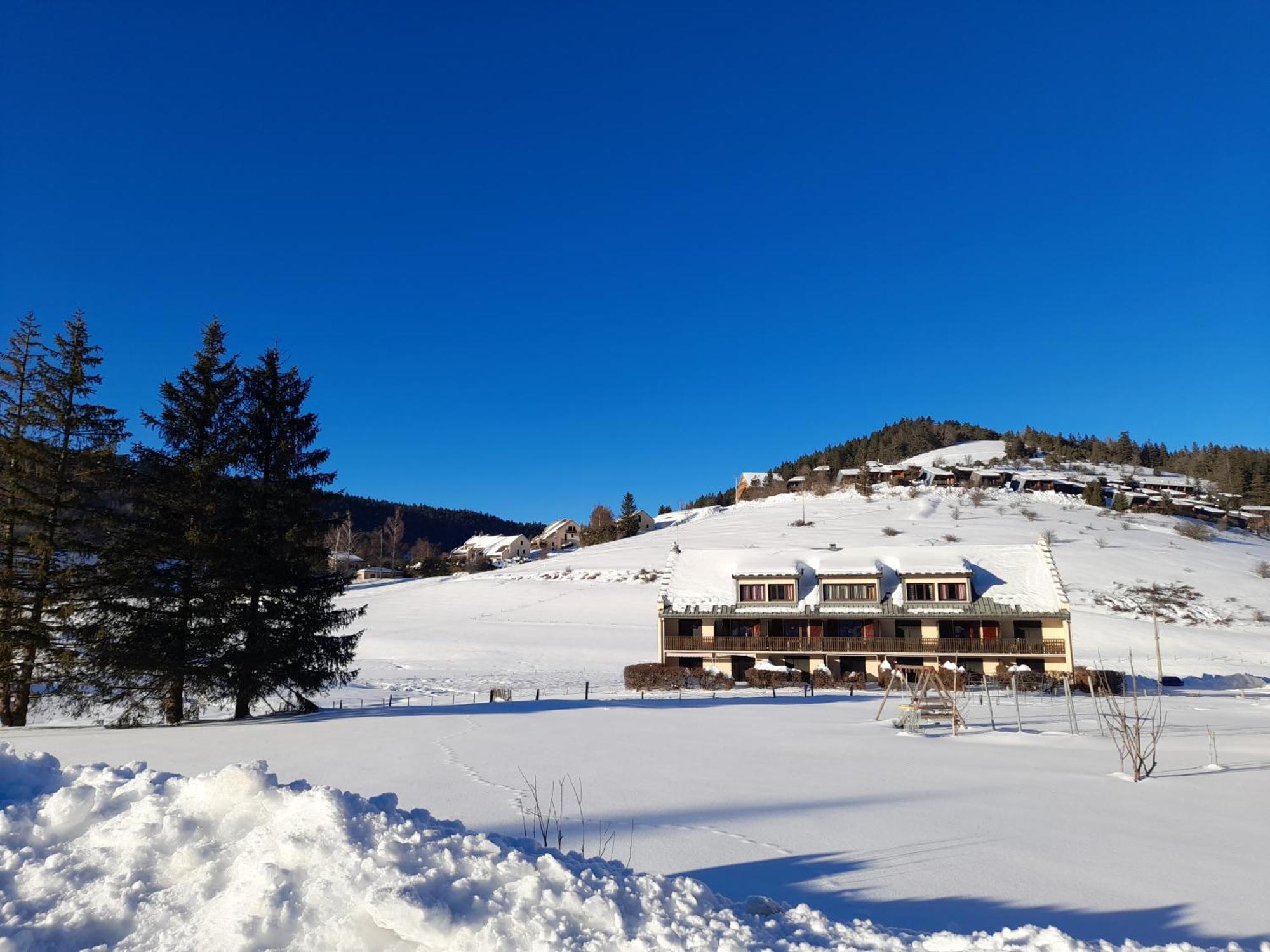 Duplex 59M2 - Proche Centre - Balcon Plein Sud Apartment Correncon-en-Vercors Luaran gambar